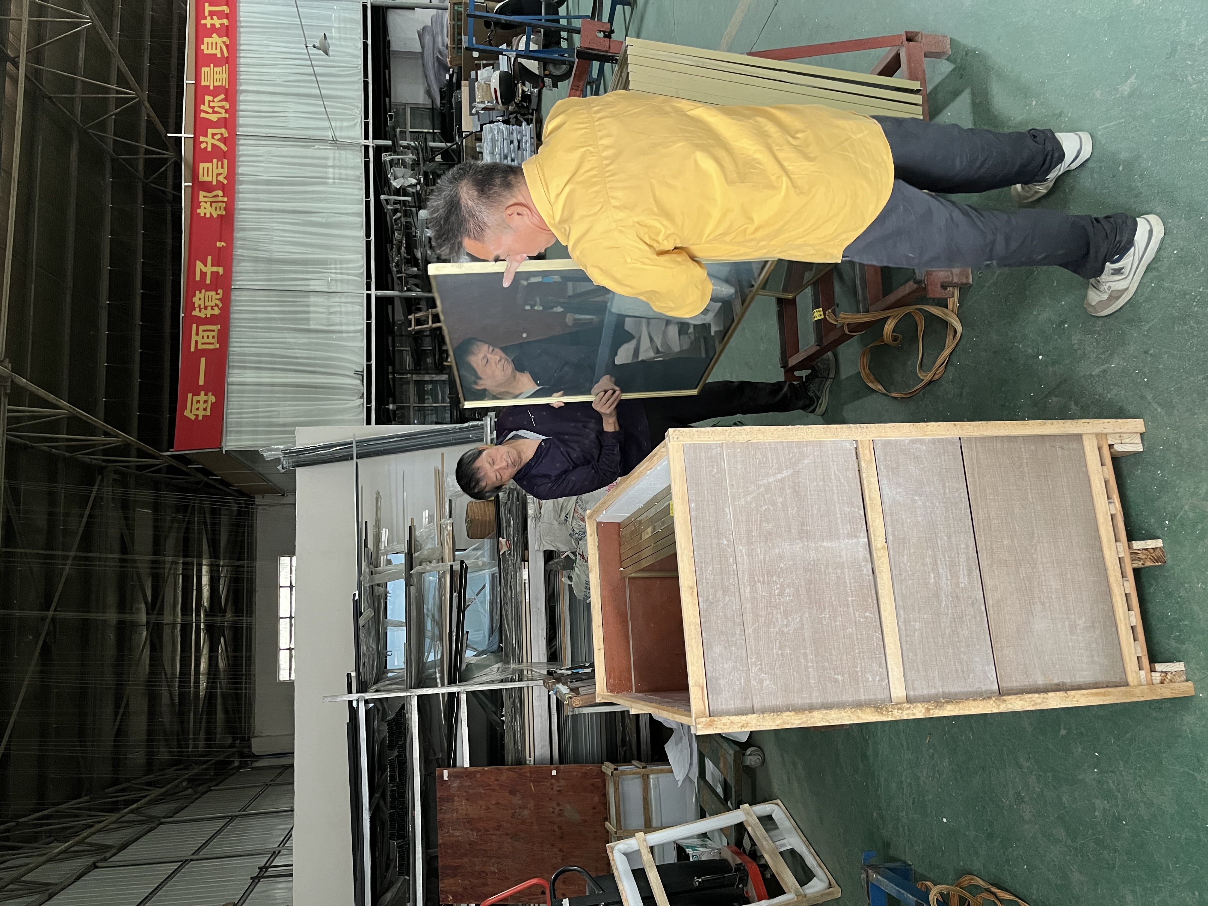 LED mirror export packaging and shipment preparation